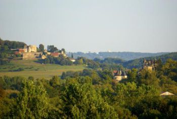 The view of the castles of Marqueyssac et Fayrac from the garden