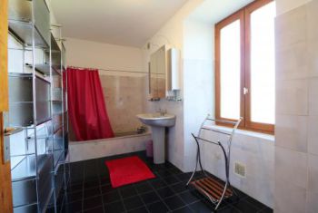 The family bathroom on the groundfloor 