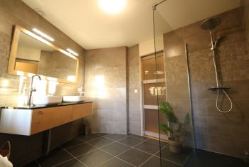 It enjoys a spacious fully renovated shower room 