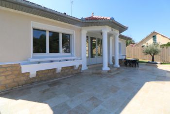 The front terrace of La Loggia 