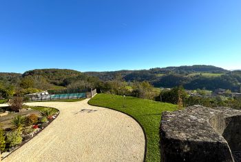 The 5 stars view over the rolling countryside 